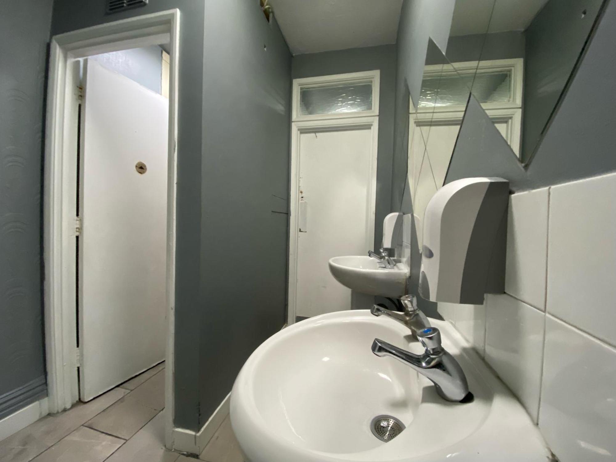 Queen Elizabeth Hostel London Ngoại thất bức ảnh